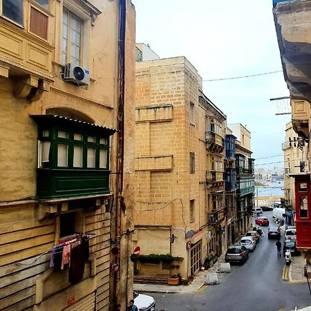 Lucia Townhouse Valletta