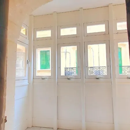 度假居 Lucia Townhouse 瓦莱塔