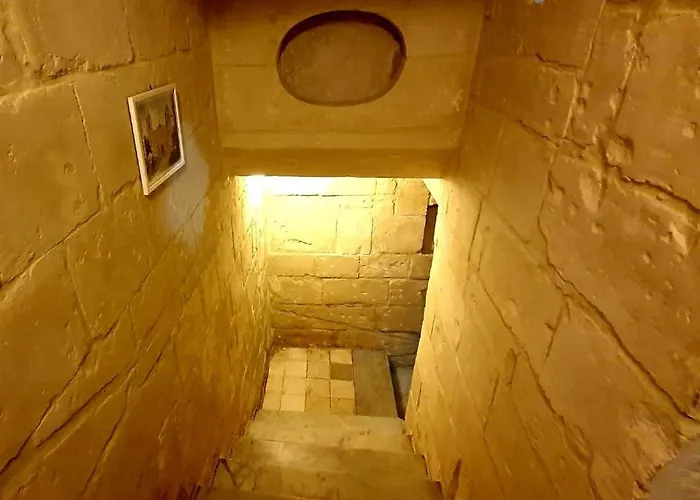 Lucia Townhouse * Valletta