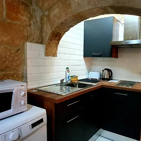 Lucia Townhouse Valletta