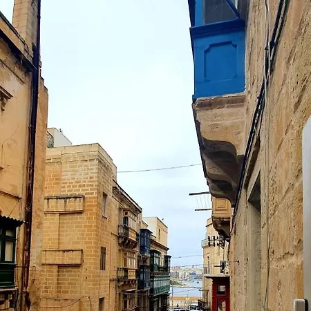 Lucia Townhouse Valletta