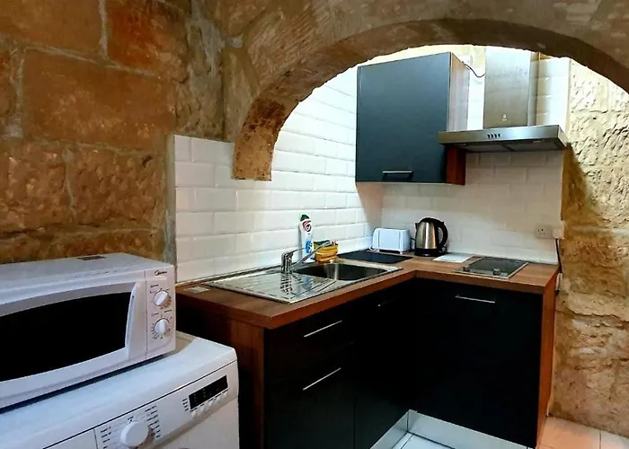 Lucia Townhouse La Valette